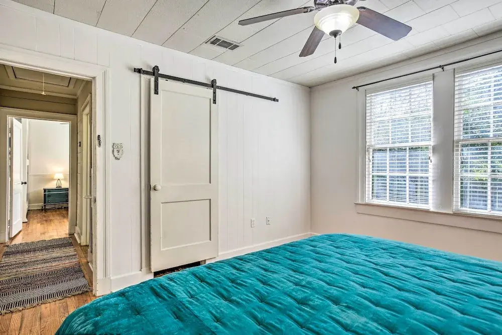 photo 1 of Adorable Baton Rouge Cottage < 3 Mi to Lsu!