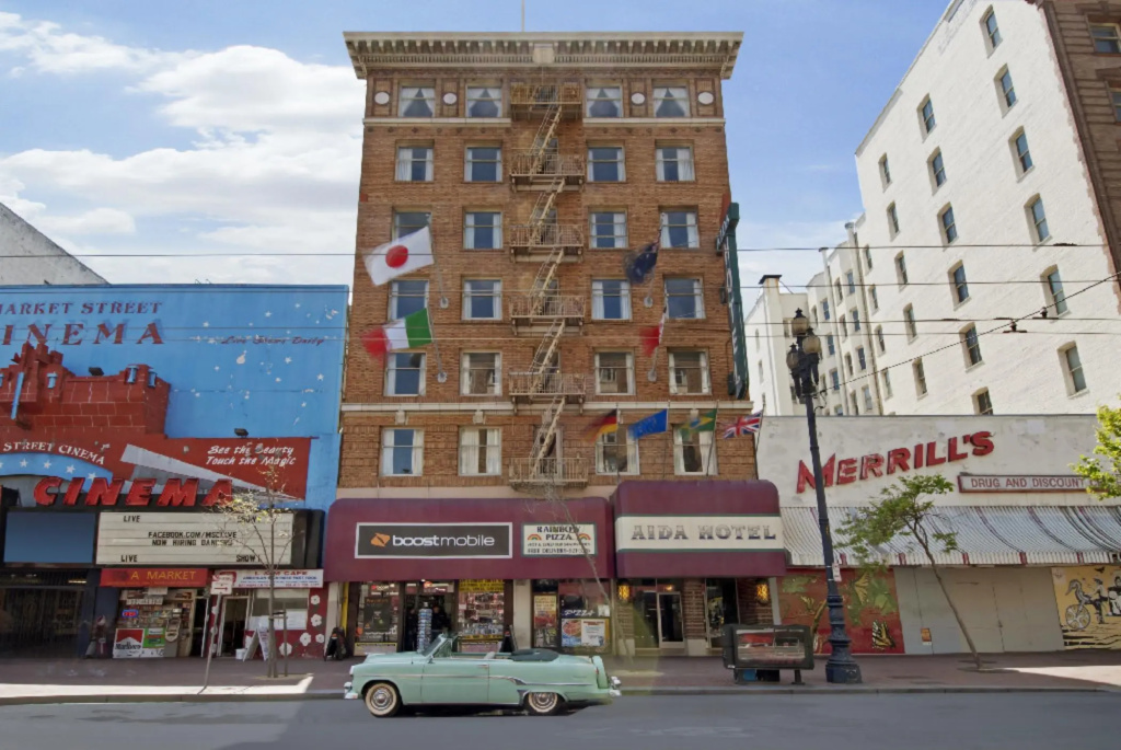 photo 1 of Aida Plaza Hotel