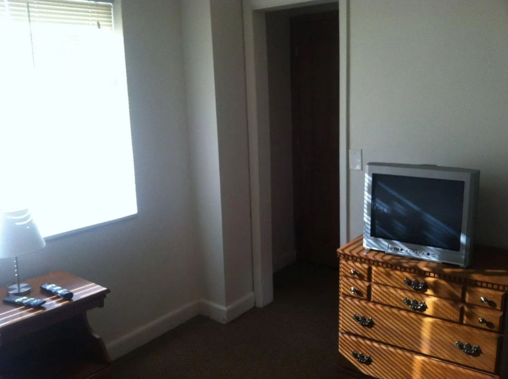 photo 1 of Airport Lodge