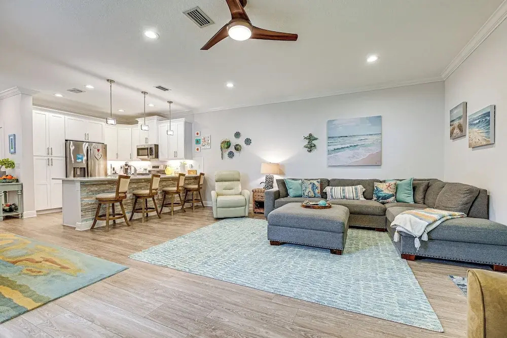 photo 1 of Airy Coastal Casa on Park: 6 Mi to Honeymoon Isle!