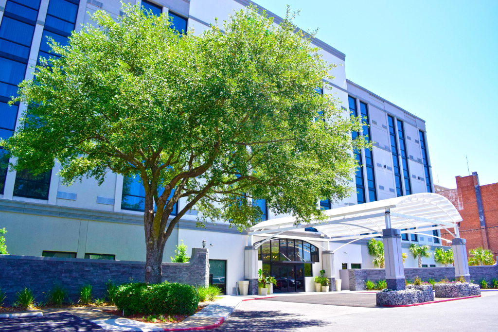 photo 1 of Holiday Inn Alexandria - Downtown by IHG