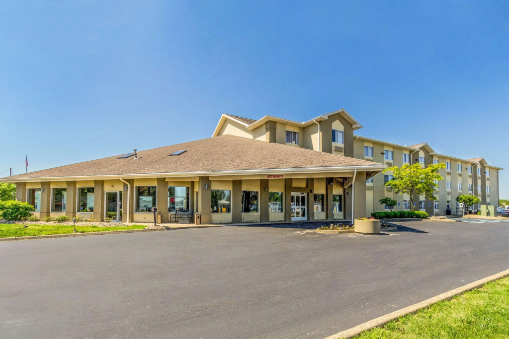 photo 1 of Comfort Inn Norwalk - Sandusky