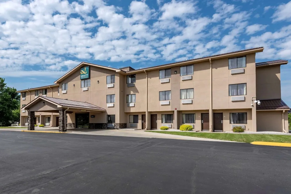 photo 1 of Allegheny Inn & Suites
