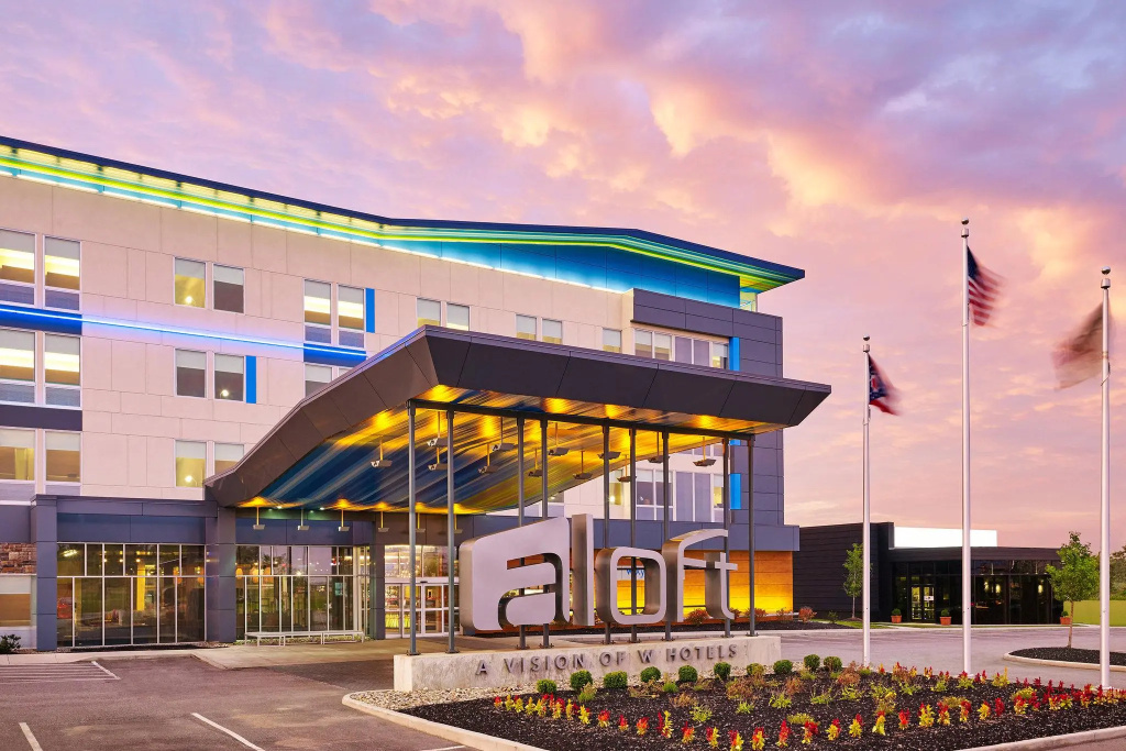 photo 1 of Aloft Beachwood