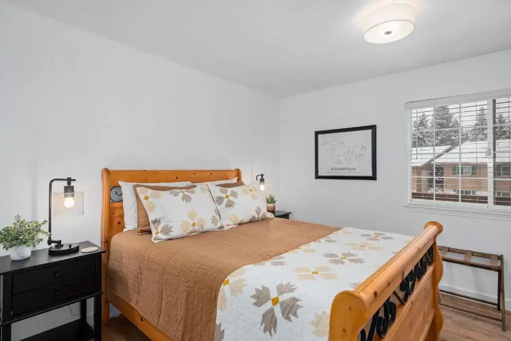 photo 1 of Alpine Escape Downtown Townhome w Hot tub Free Cruiser Bicycles