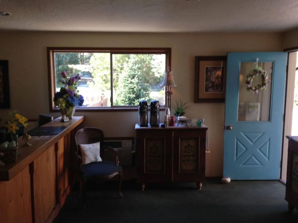 photo 1 of Alpine Rivers Inn