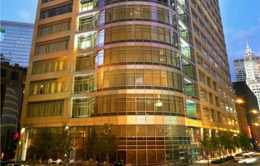 photo 1 of Kinzie Hotel