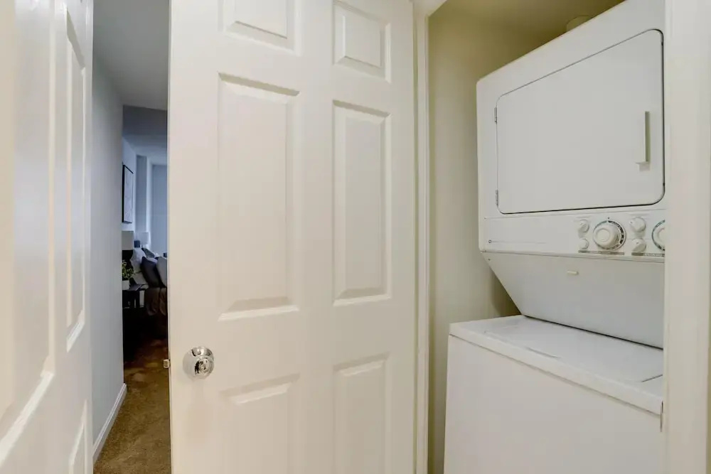 photo 1 of Amazing 1 Bedroom Condo Ballston
