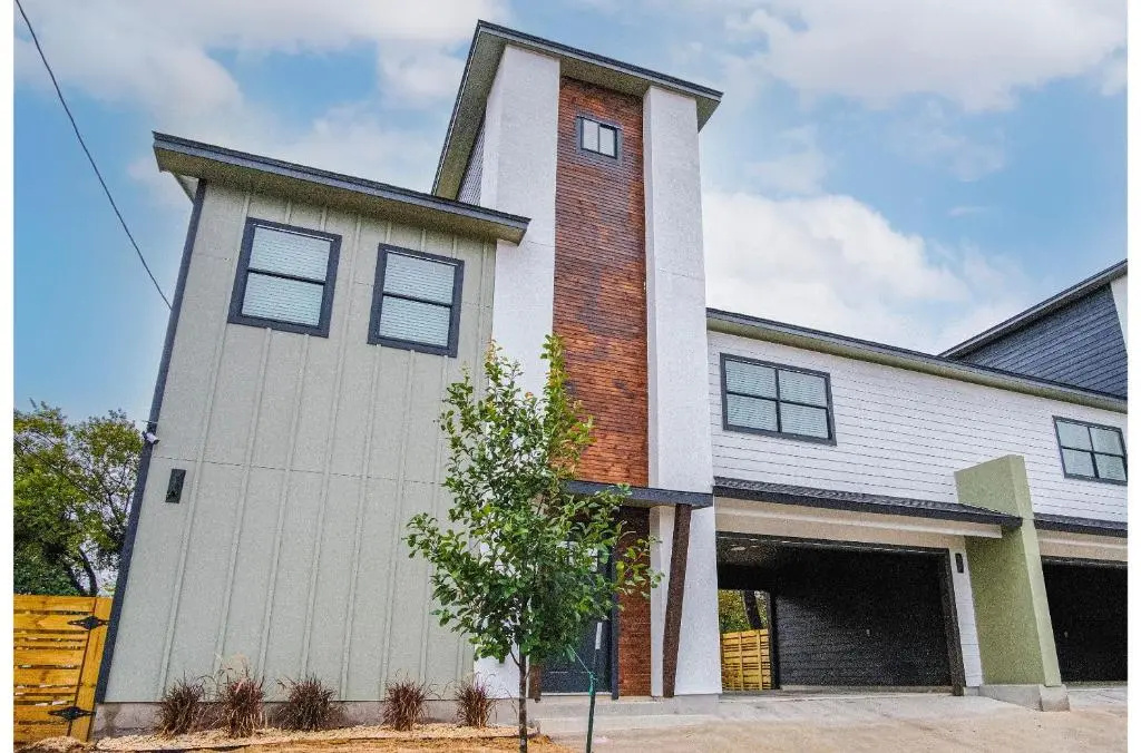 photo 1 of Amazing 3BR 2BA Only 5 Mins From Downtown