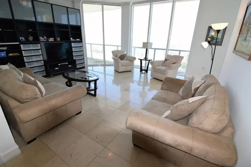 photo 1 of Amazing 4 Bedrooms, 5 Bath + Den Penthouse At La Perla