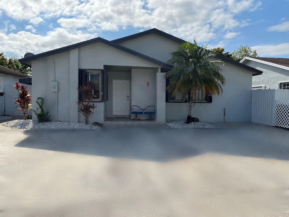 photo 1 of Amazing & cozy Duplex near Zoo Miami