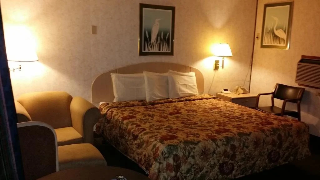 photo 1 of Ambassador Motel