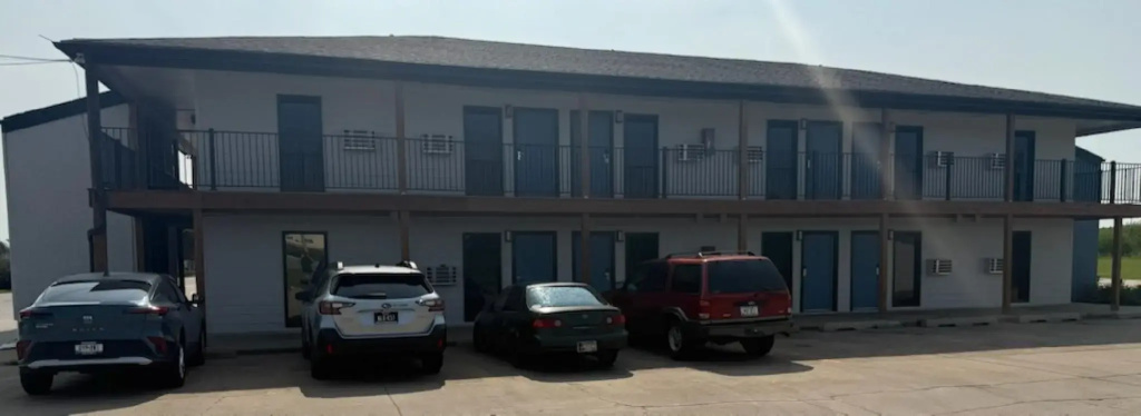 photo 1 of American Inn Council Bluffs