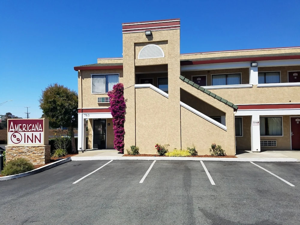 photo 1 of Americana Inn