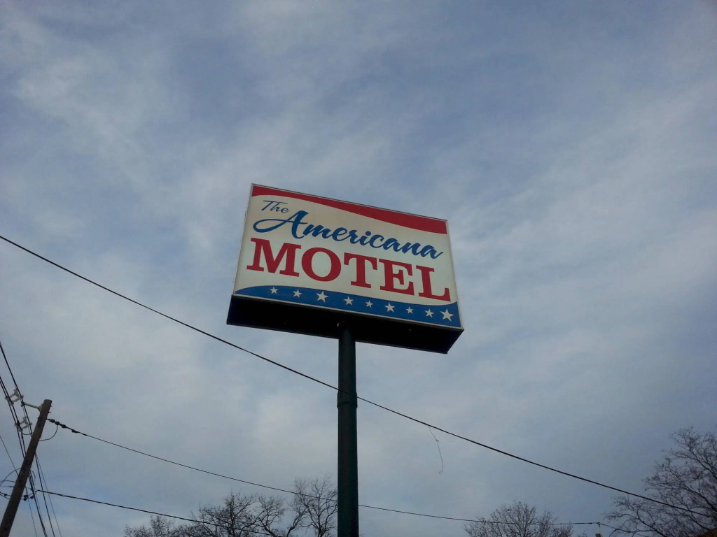 photo 1 of Americana Motel