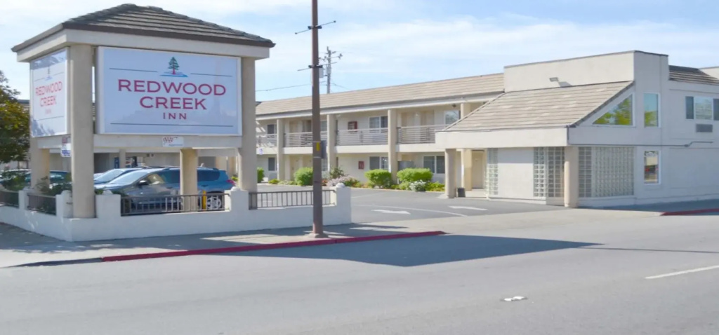 photo 1 of Redwood Creek Inn