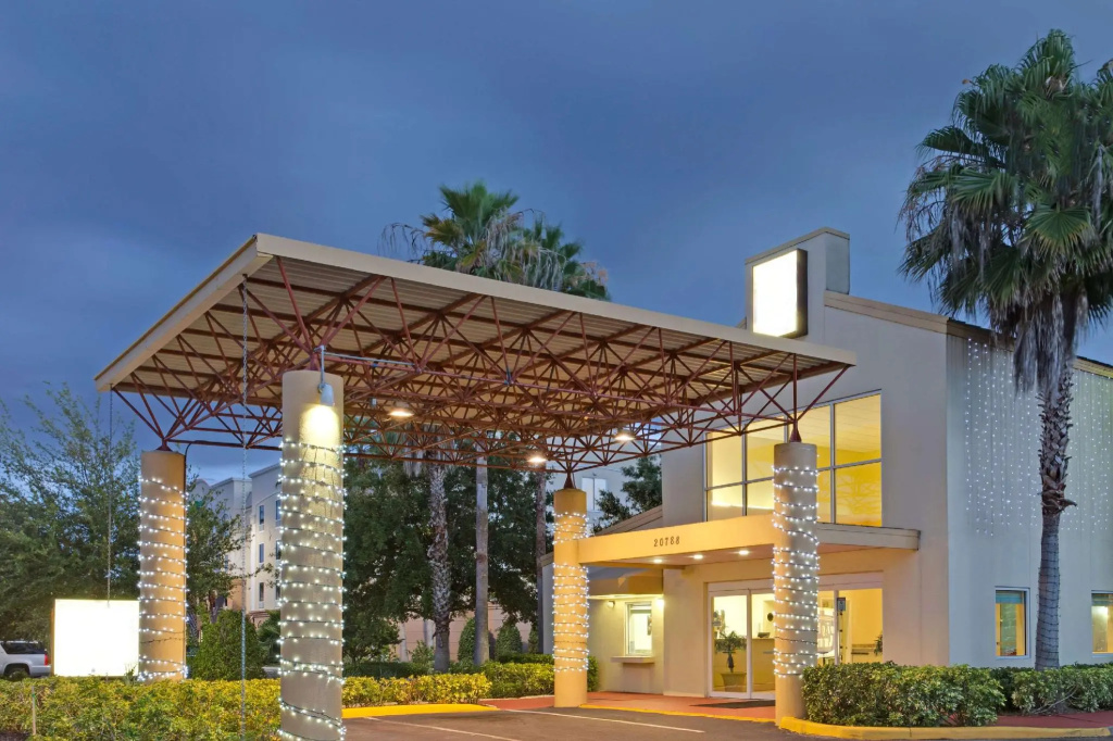 photo 1 of Clearwater Hotel