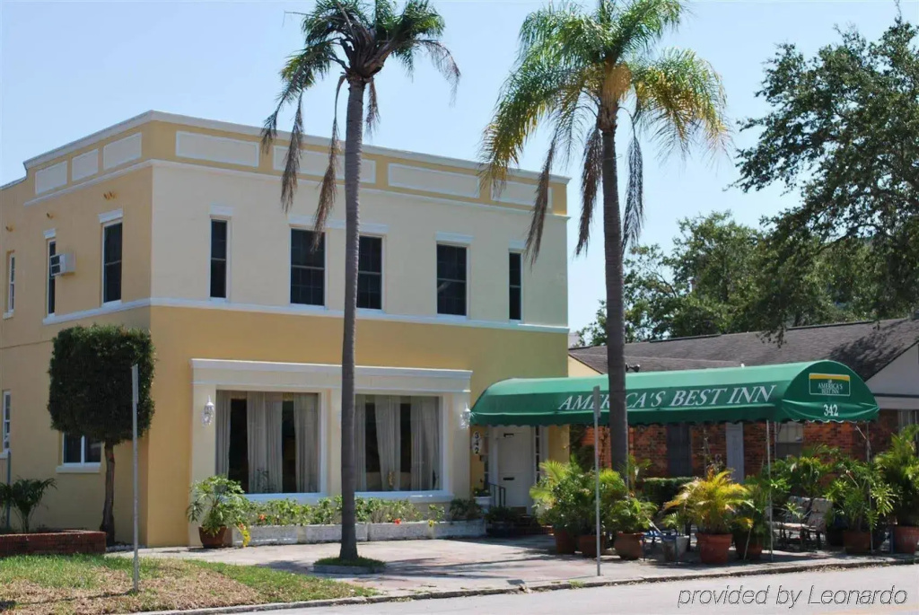 photo 1 of America's Best Inn - Downtown St. Pete