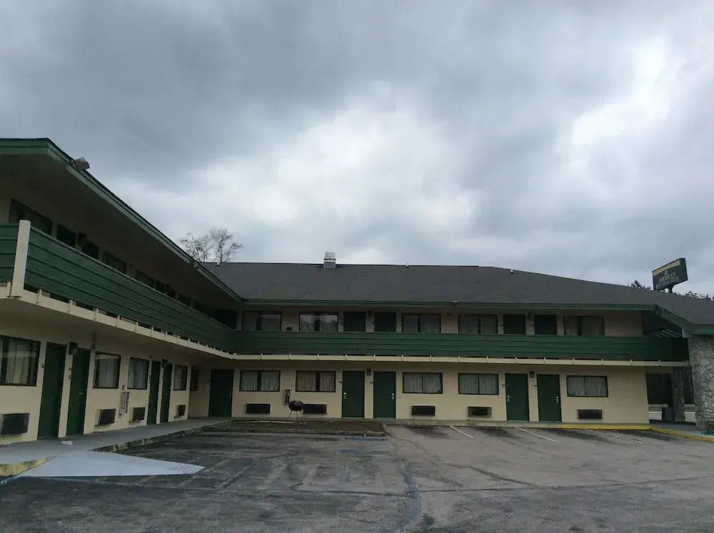 photo 1 of Days Inn by Wyndham York Alabama