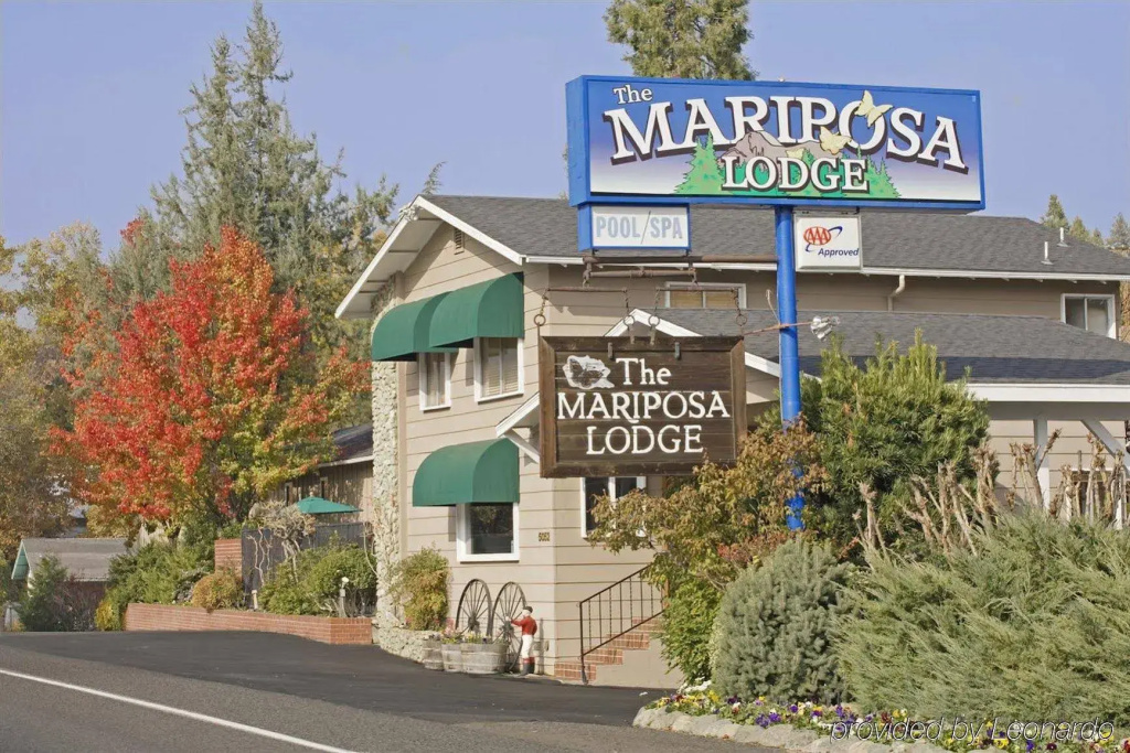 photo 1 of Mariposa Lodge