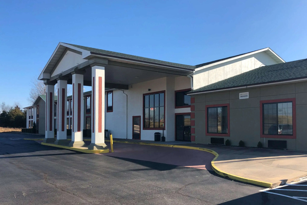 photo 1 of Quality Inn & Suites Mount Vernon