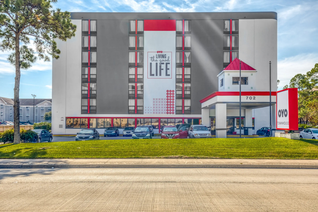 photo 1 of Americas Best Value Inn & Suites-Bush Int'l Airport West