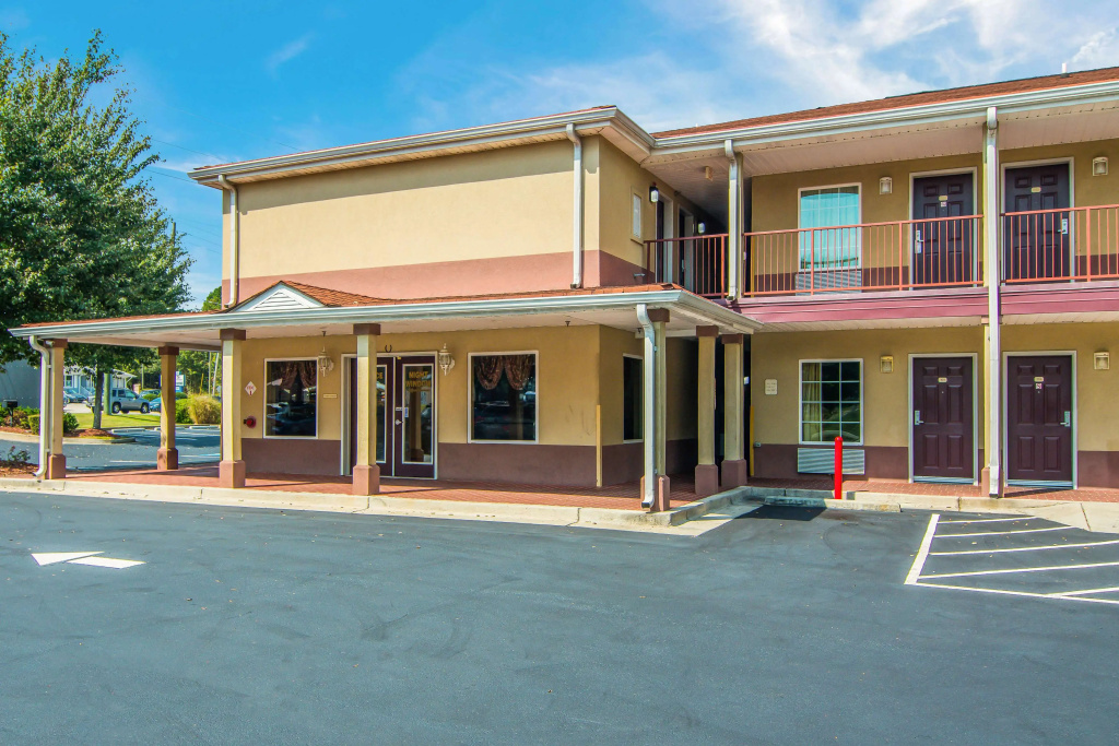 photo 1 of Americas Best Value Inn & Suites Mableton Atlanta