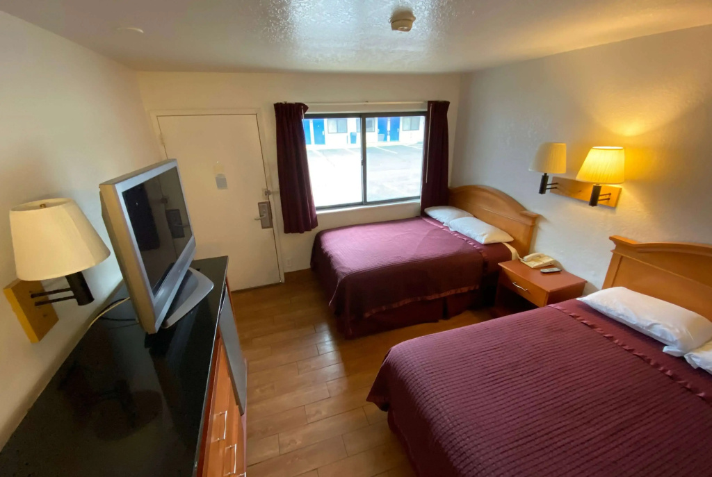 photo 1 of Travelodge by Wyndham Grand Rapids North