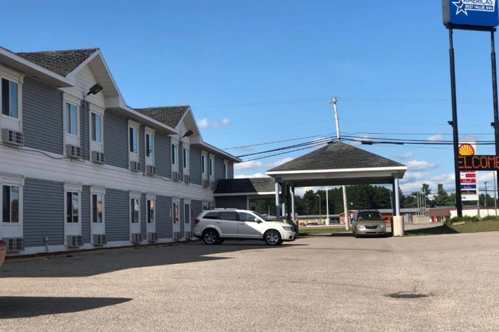 photo 1 of Americas Best Value Inn Gaylord