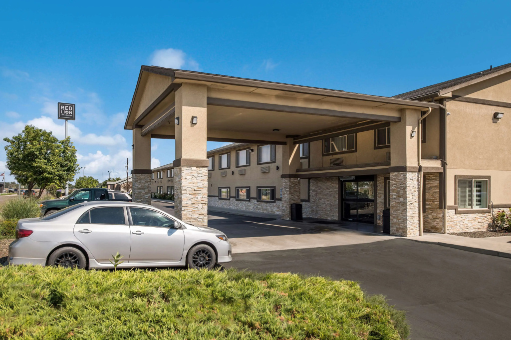 photo 1 of Red Lion Inn & Suites Ontario
