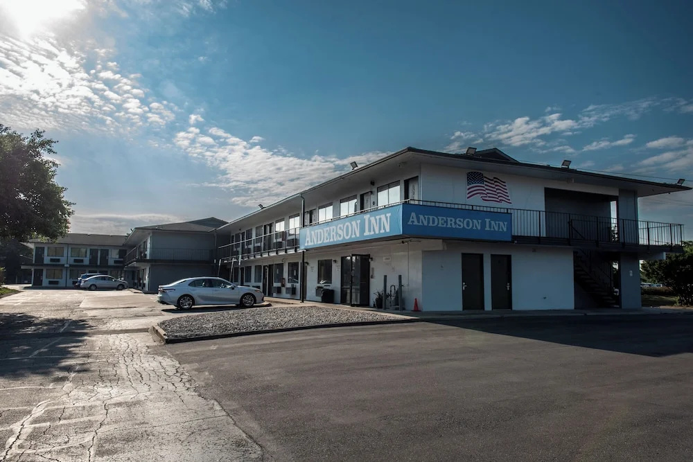 photo 1 of Americas Best Value Inn- Anderson
