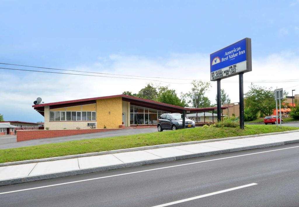 photo 1 of Americas Best Value Inn Geneva
