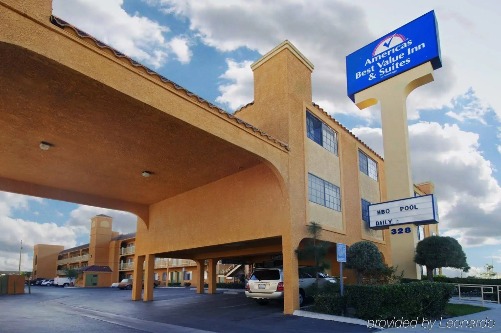 photo 1 of Buena Vista Inn