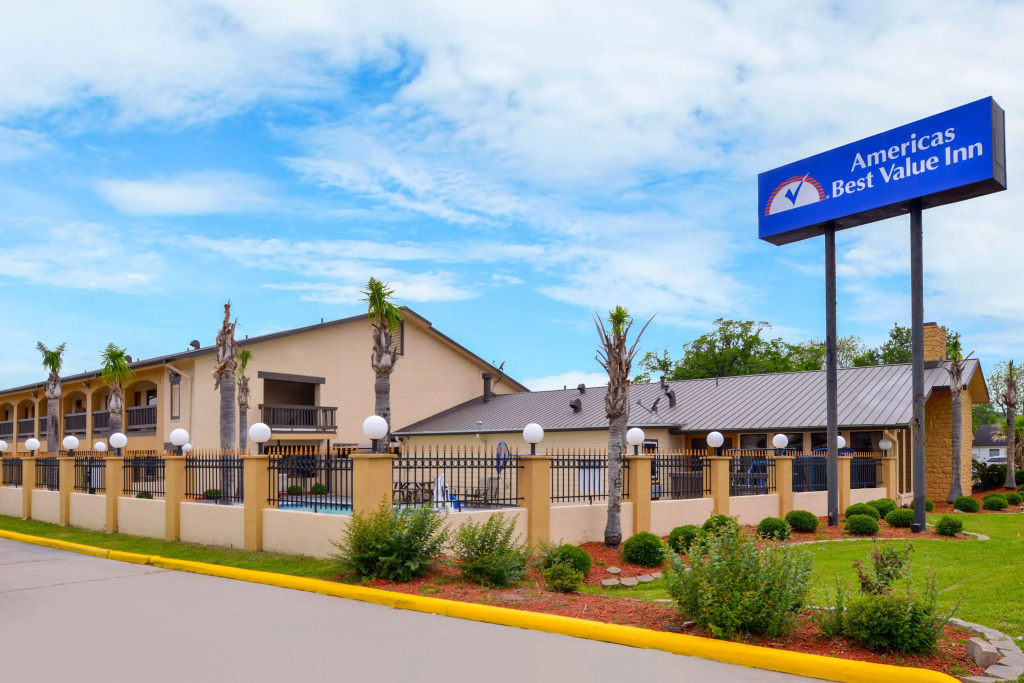 photo 1 of Americas Best Value Inn West Columbia