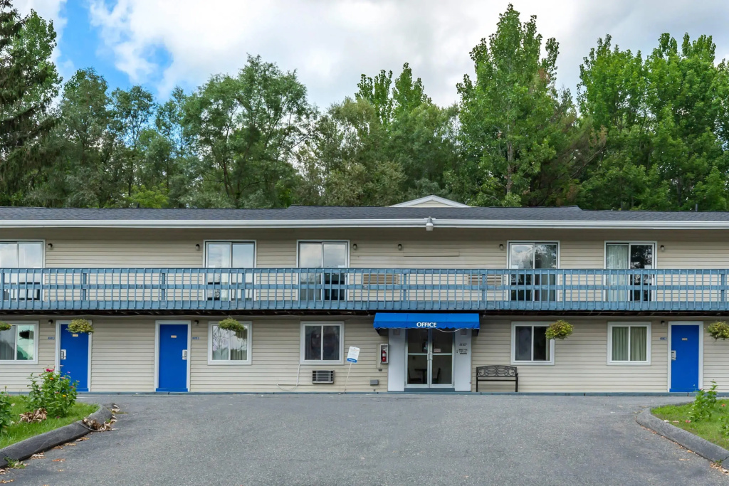 photo 1 of Econo Lodge Lee - Great Barrington