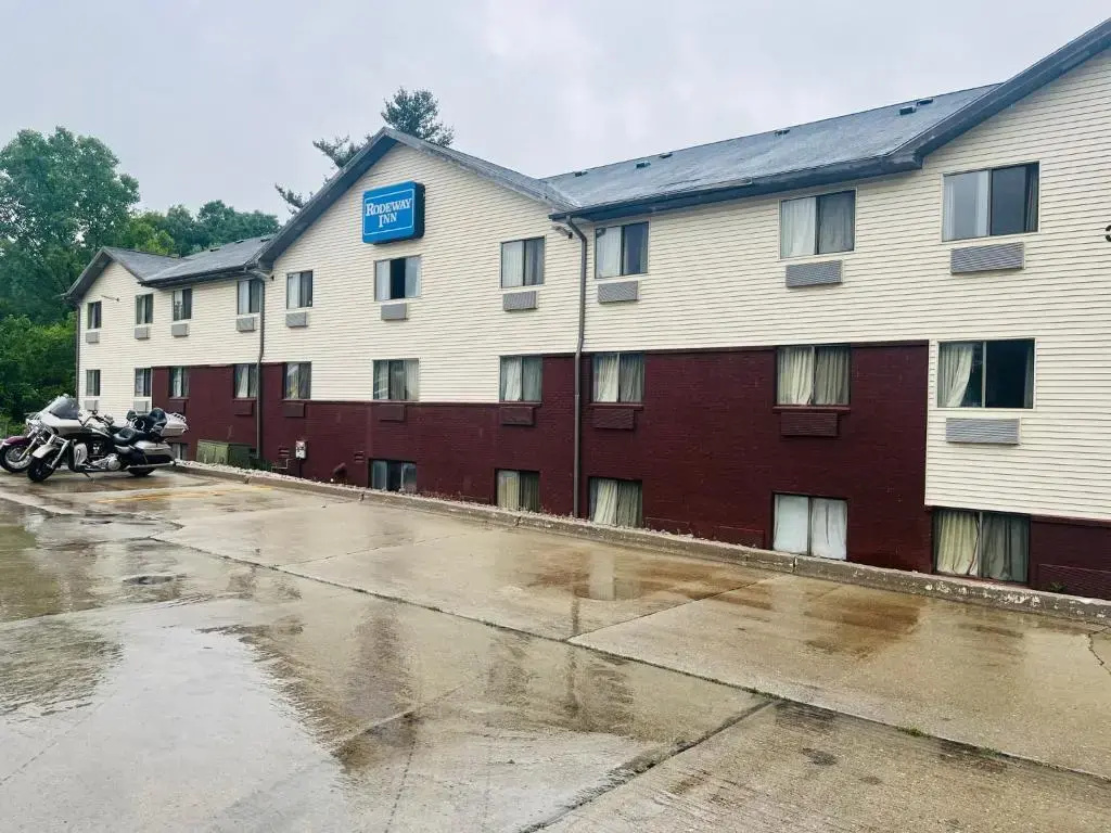 photo 1 of Americas Best Value Inn