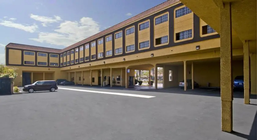 photo 1 of LAX Stadium Inn (ex Americas Best Value Inn)