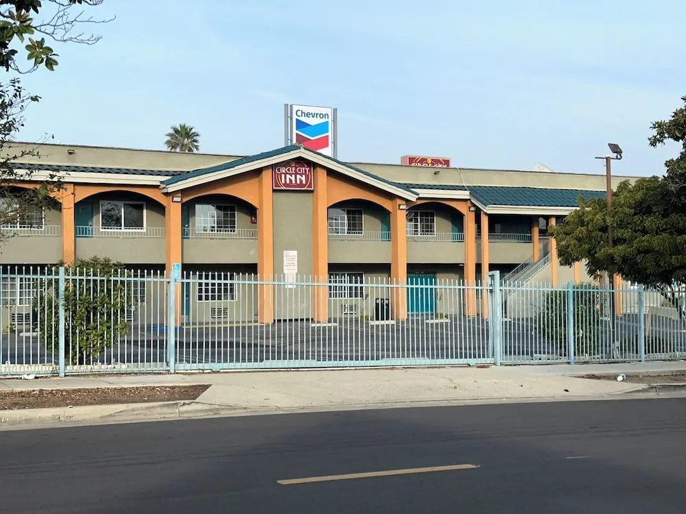 photo 1 of Circle City Inn