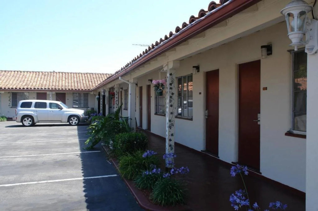 photo 1 of Golden Bear Hotel, SureStay Collection By Best Western