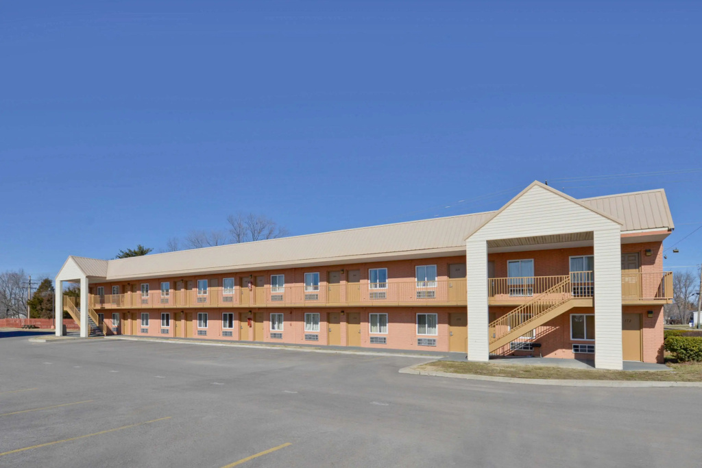 photo 1 of Americas Best Value Inn Marion, IL