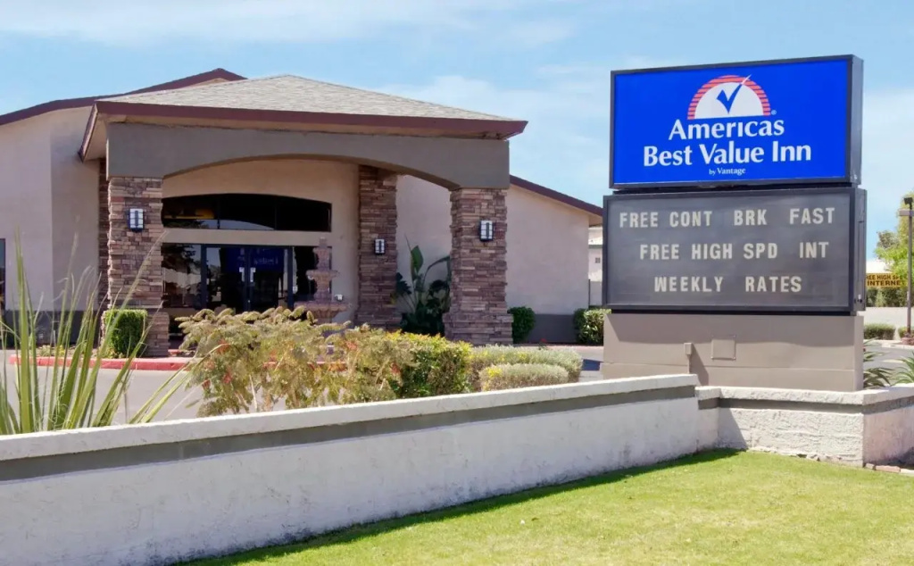 photo 1 of Americas Best Value Inn Phoenix I-10 West