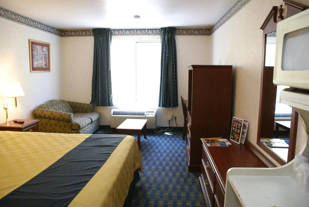 photo 1 of Silicon Way Inn