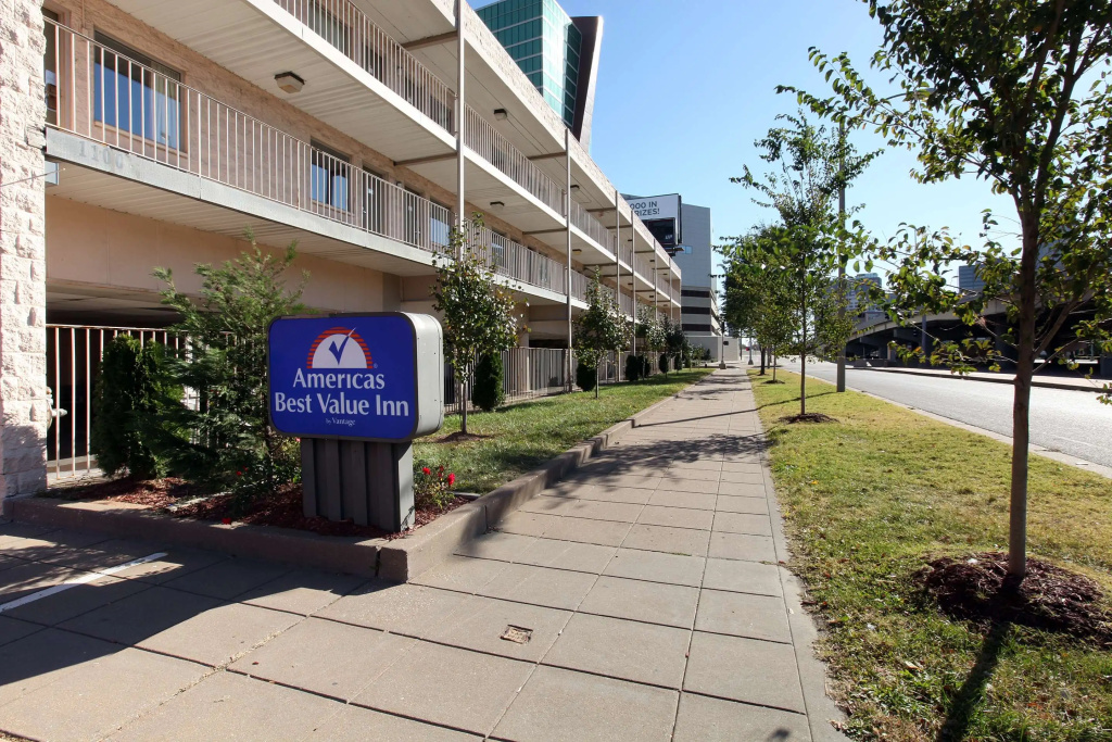 photo 1 of Americas Best Value Inn St. Louis Downtown