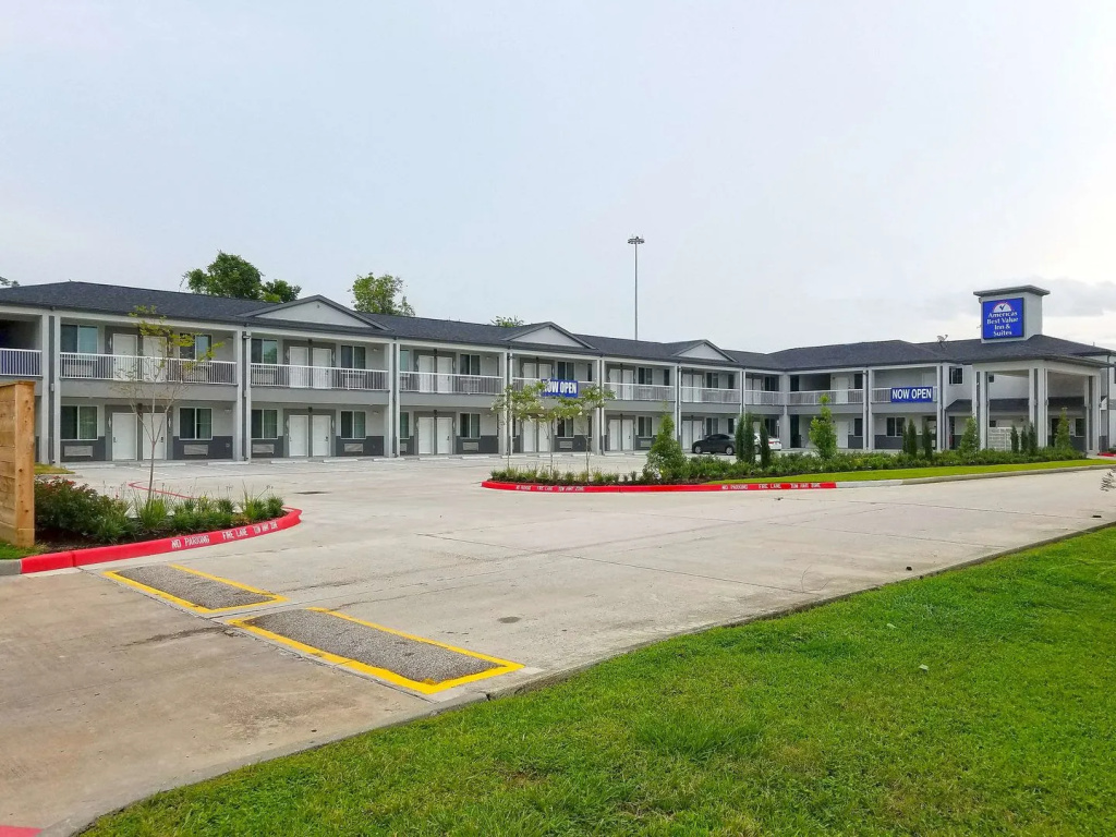 photo 1 of Palace Inn Blue Tomball Parkway