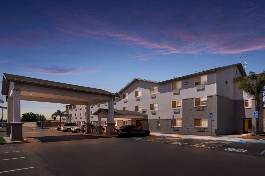 photo 1 of Comfort Inn Hayward - Oakland South