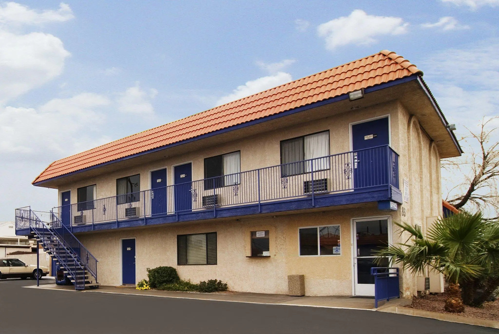 photo 1 of Motel 6 Henderson, NV