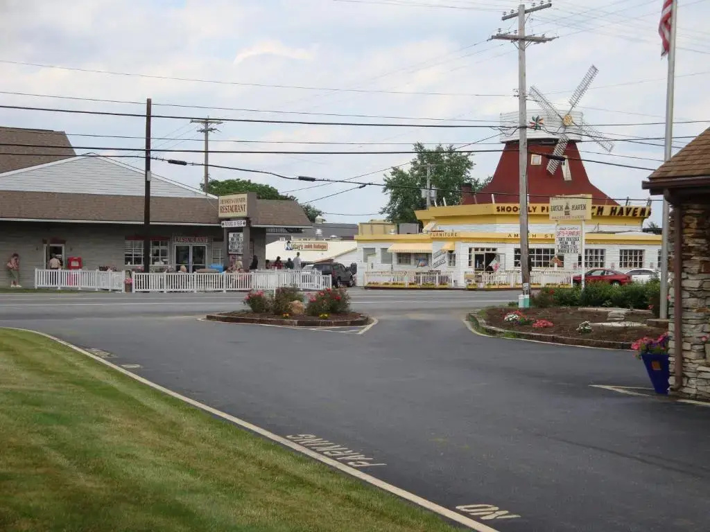 photo 1 of Soudersburg Motel