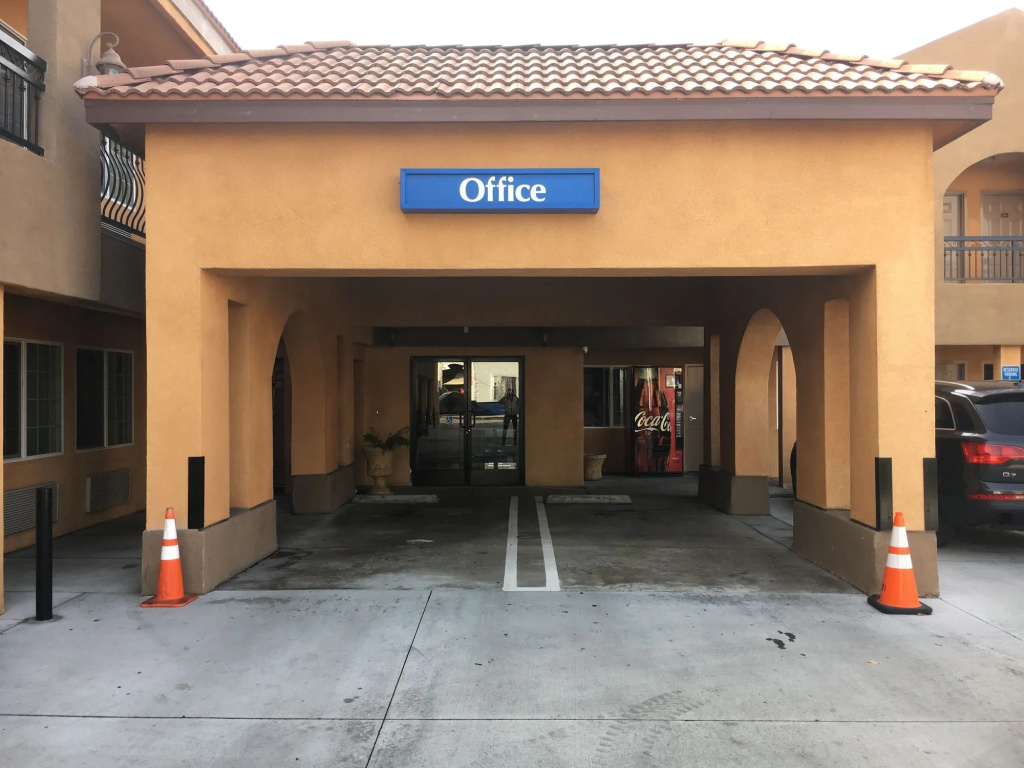 photo 1 of Motel 6 South Gate, CA