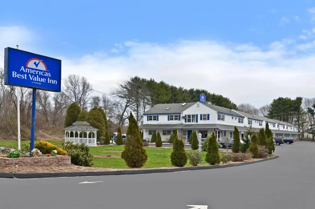 photo 1 of Americas Best Value Inn Stonington Mystic
