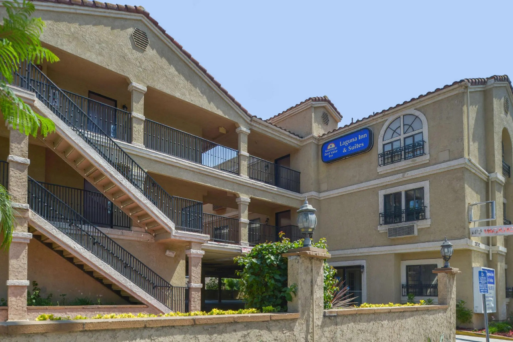 photo 1 of Laguna Inn & Suites